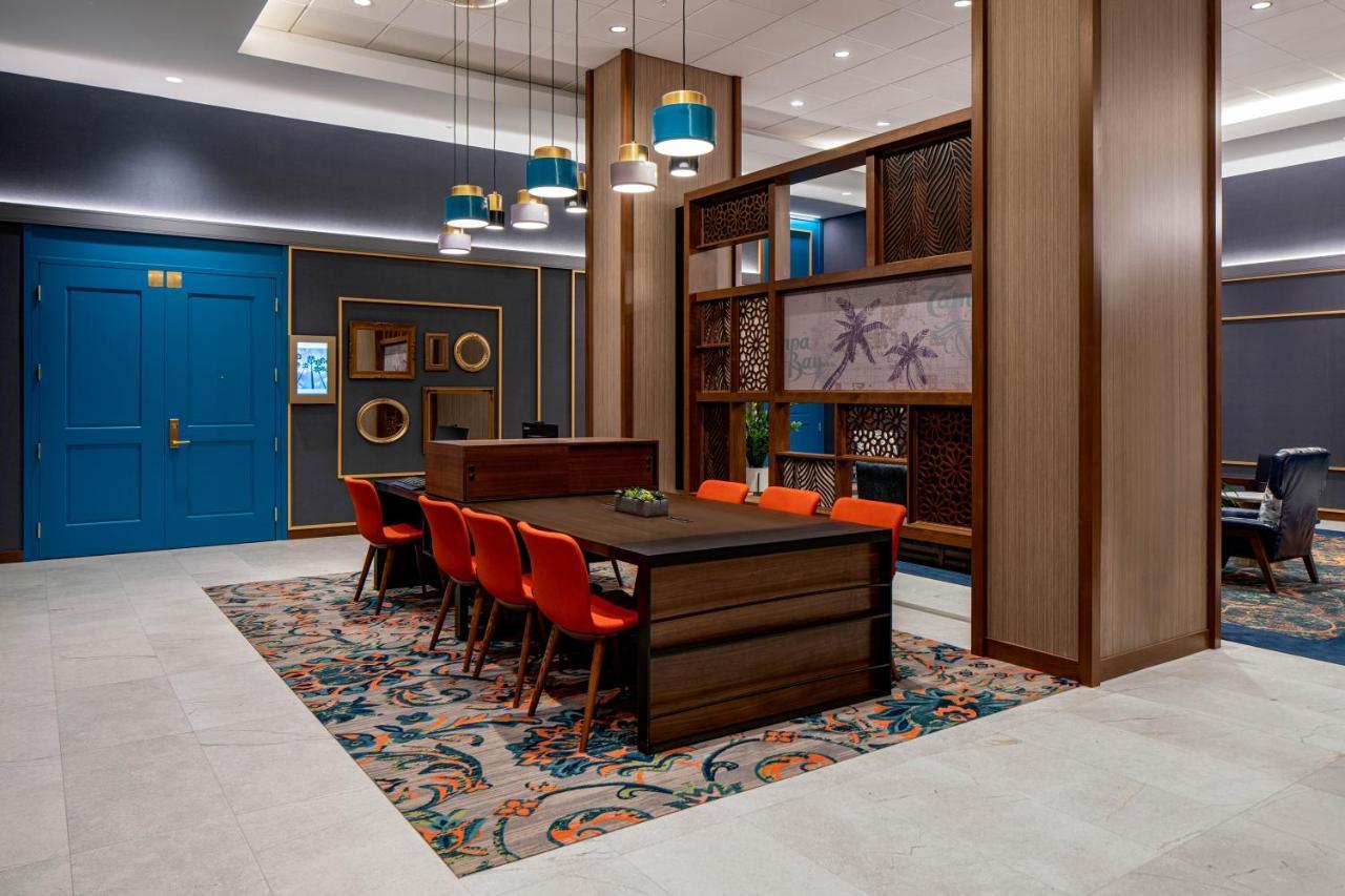 Hyatt Place Tampa Downtown Bagian luar foto